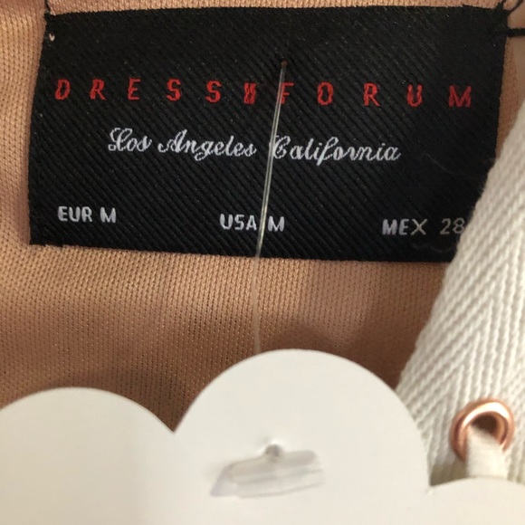 White long sleeved lace dress - Picture 6 of 8